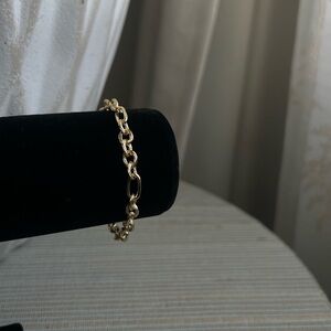 Lined linked Gold Chain Bracelet